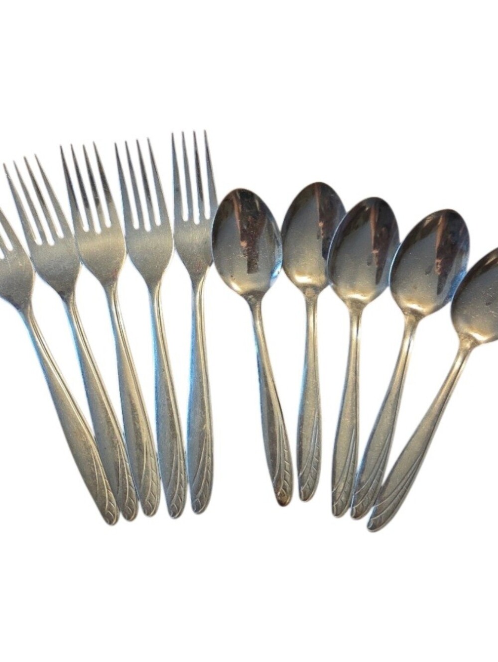 Majesco Stainless MJS3 Pattern Flatware 10 Piece Set Round Feather Handle
